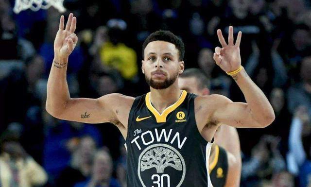 揭秘NBA巨星斯蒂芬·库里的非凡之路，188厘米的篮球传奇